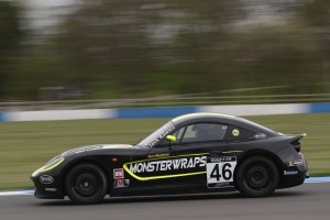 Jack Rawles racing in his Ginetta G40