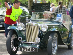 The Farnham Rotary Club did a great job of organsing the cars as they arrived in Farnham