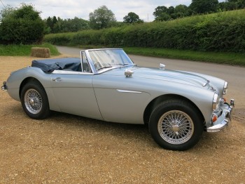 Austin Healey 3000 MK III for sale in Healey blue and maintaing a lot of originality