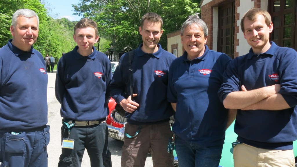 The Bill Rawles Classic Car Team were on hand, smiling as always and ready to sort out any misbehaving Healeys