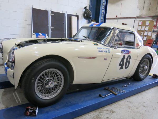 The first race event on our 2017 calendar takes place this weekend on Saturday 01st April at Snetterton race circuit. Jack Rawles will be heading up to the circuit to race our Austin Healey 3000, FSL 246, in the Classic Sports Car Championship, in the Mintex Classic K Series.
